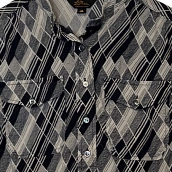 L.L.Bean womens blouse 6P 100% silk black label artsy chest pockets button cuff - Picture 2 of 7